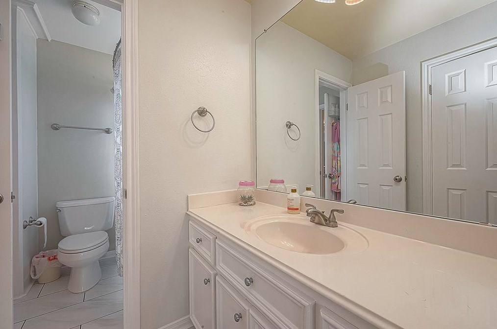 15002 Inverrary Dr, Houston TX  77095-2841 exterior
