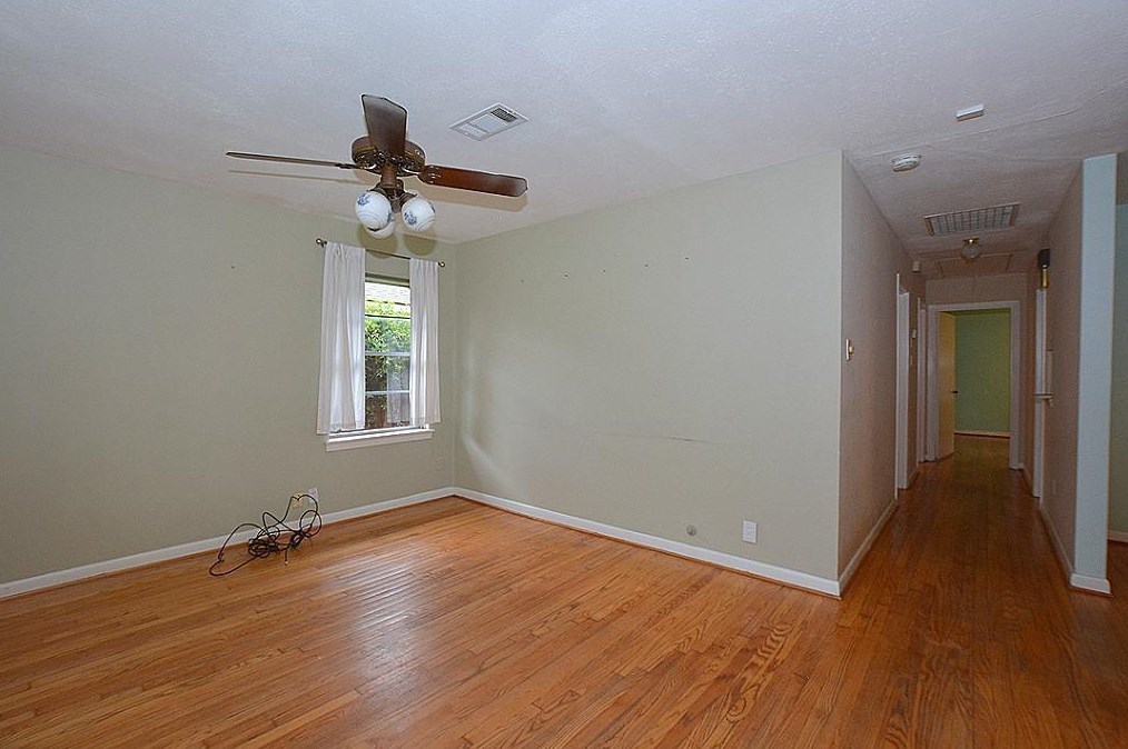 5021 Nina Lee Ln, Houston TX  77092-5238 exterior