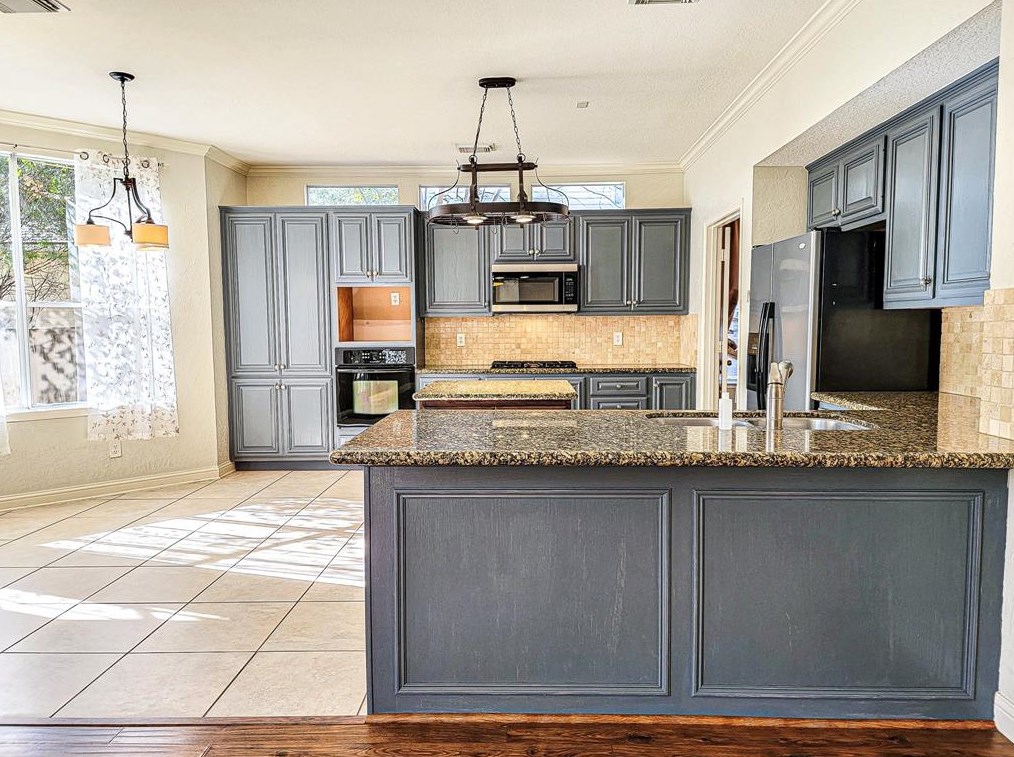 39 Cochrans Green Cir, Spring TX  77381-6203 exterior
