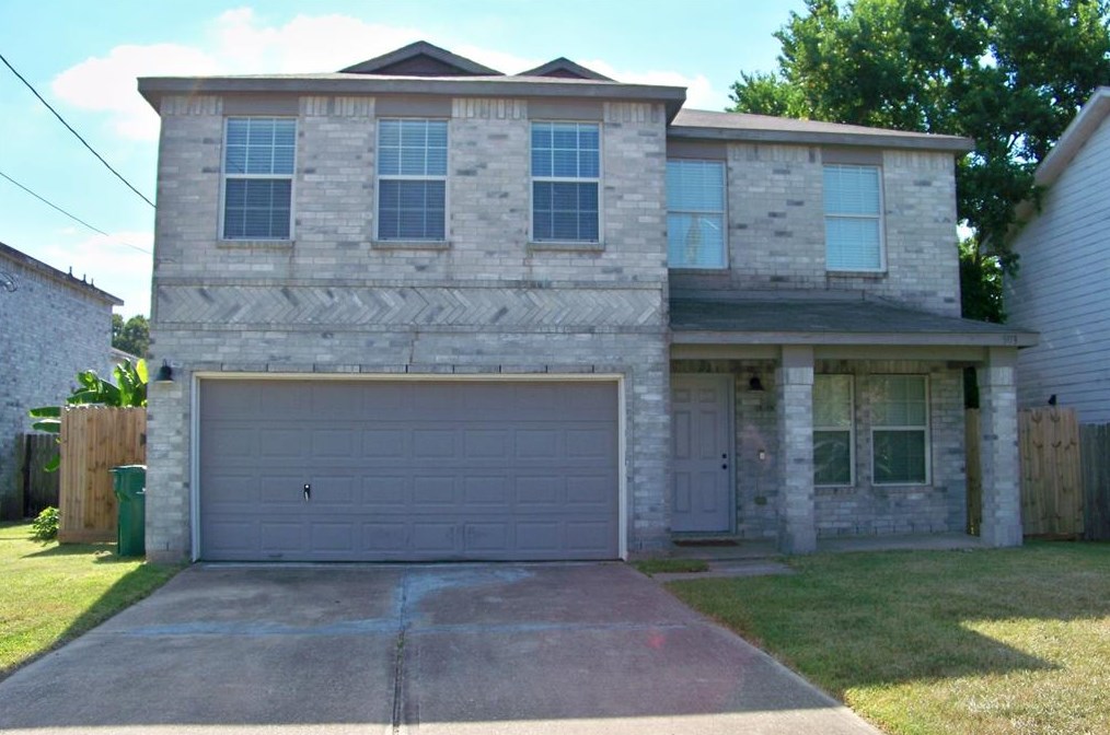 503 Leaf Cluster Ct E, Conroe, TX 77301