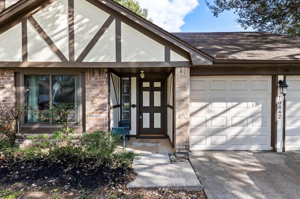 10842 Spring Shadows Dr, Houston, TX 77064-4479
