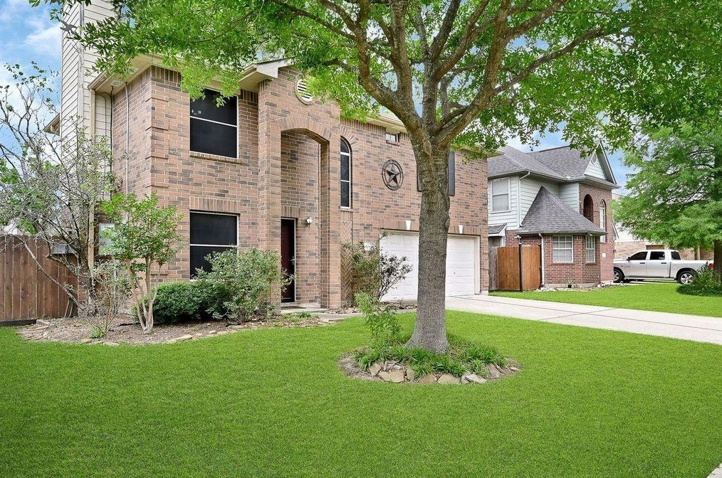 10841 Spruce Dr, Morgans Point, TX 77571-4343