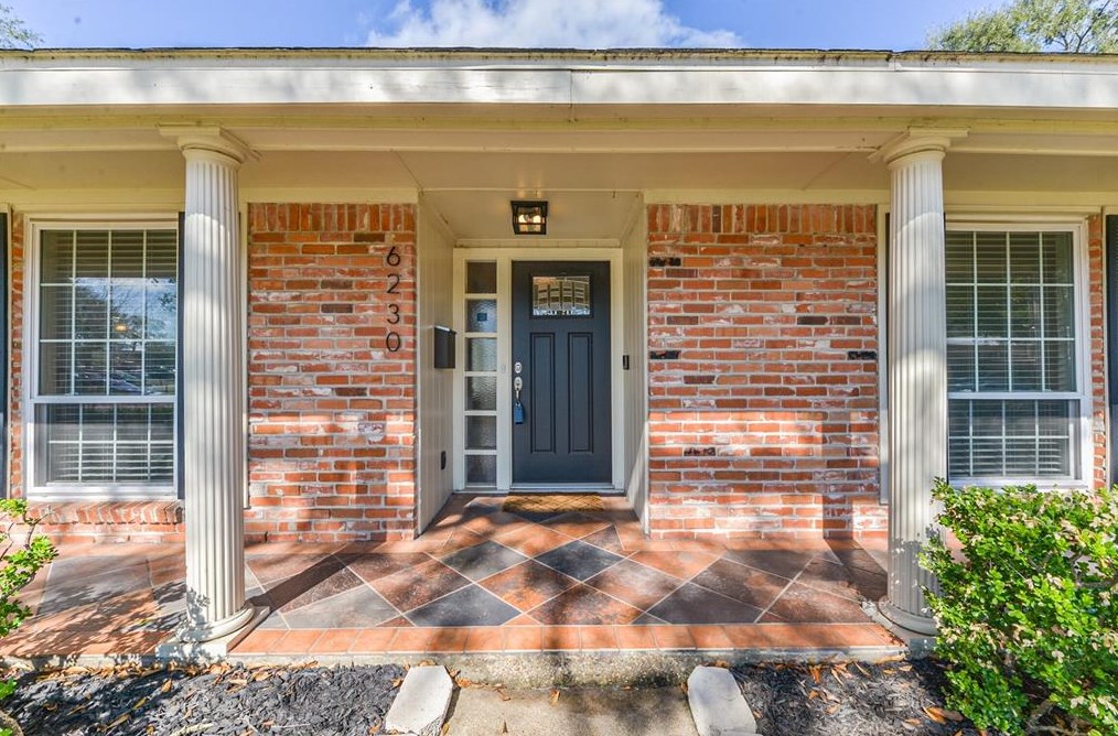 6230 Rutherglenn Dr, Houston, TX 77096