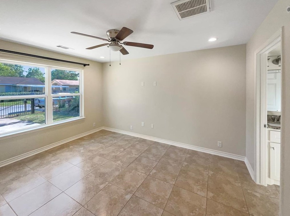 7321 Boggess Rd, Houston TX  77016-3409 exterior