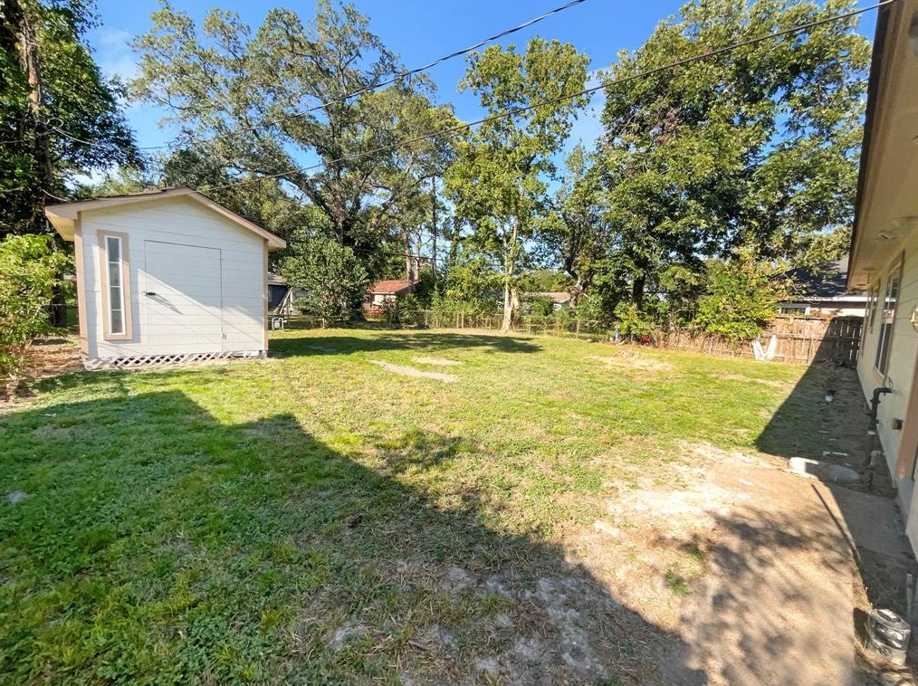 7321 Boggess Rd, Houston TX  77016-3409 exterior