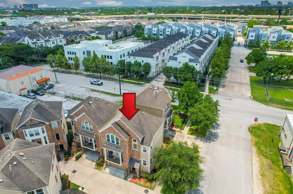 1513 Nagle St, Houston, TX 77003-4542