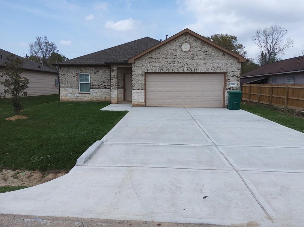 7751 Swiftwater Ln, Houston, TX 77075