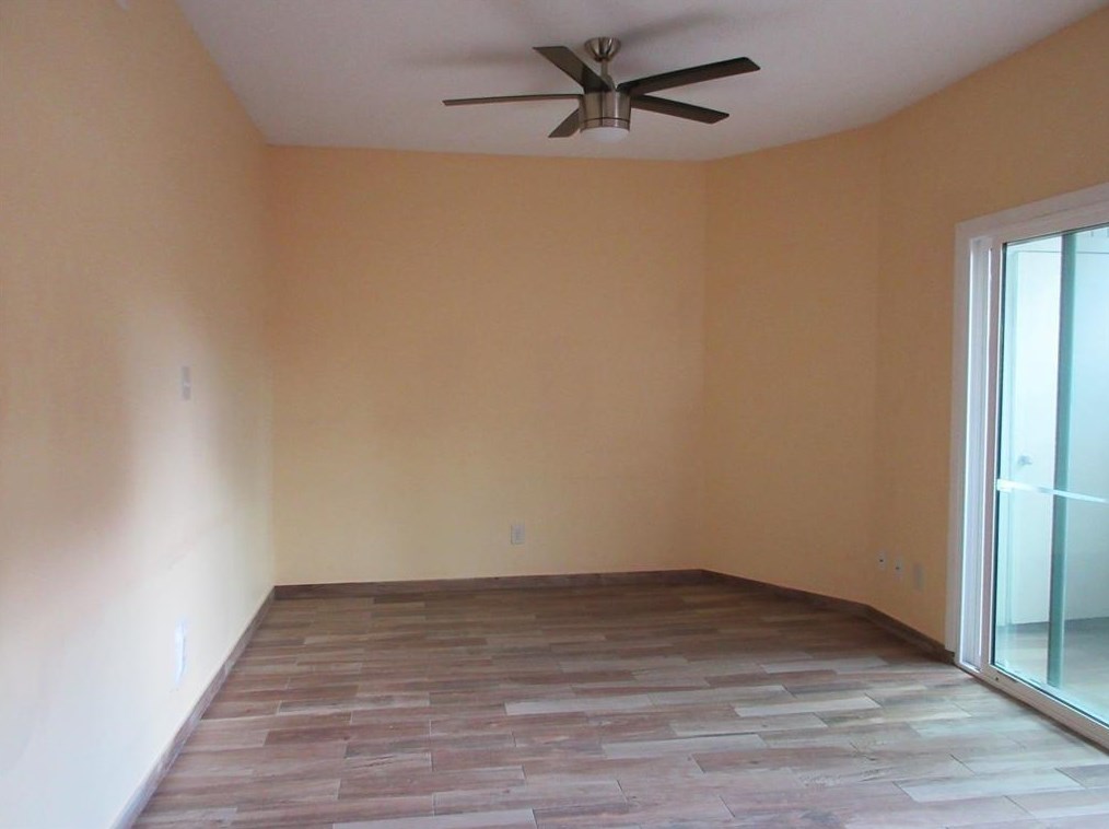 2300 Augusta Dr Apt 17, Houston, TX 77057