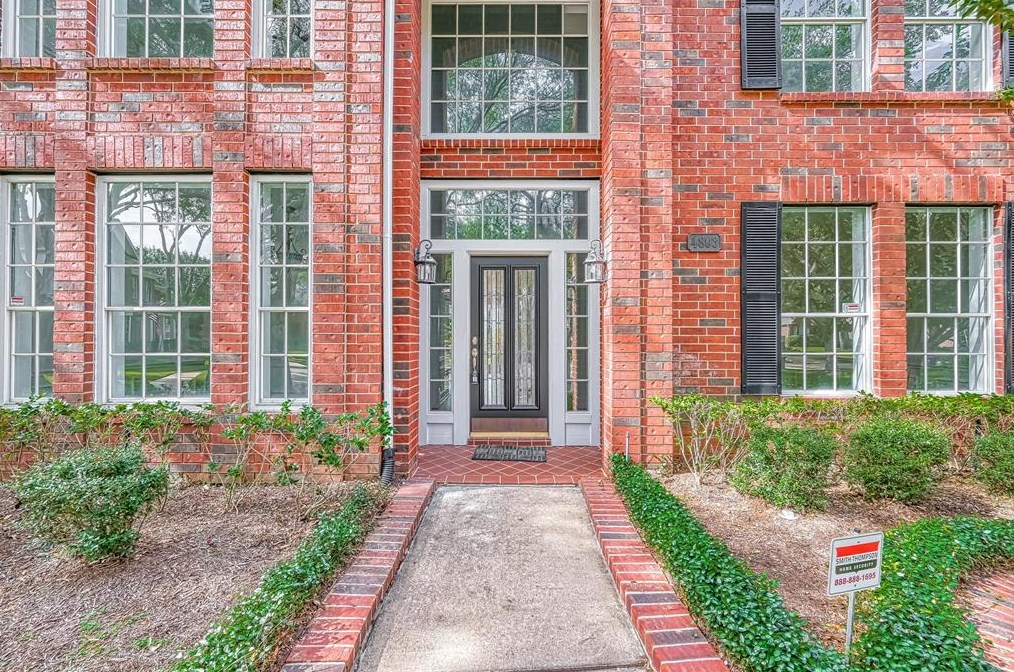 4803 Caladium Dr, Sugar Land TX  77479-3054 exterior