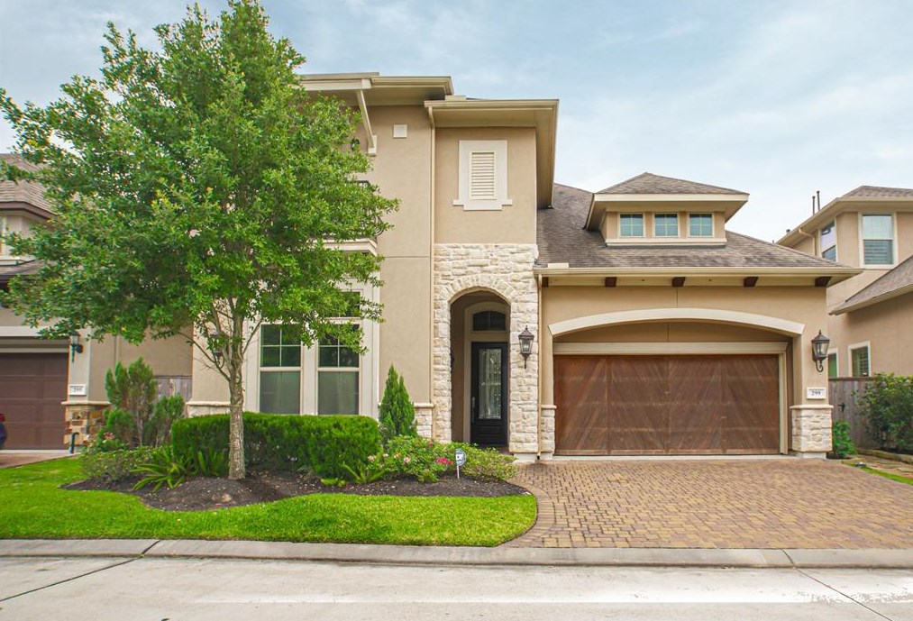 299 Sonoma Ct, Conroe, TX 77384