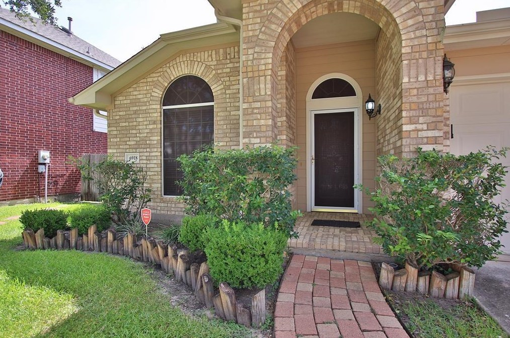 6918 Catarina Cir, Houston, TX 77084