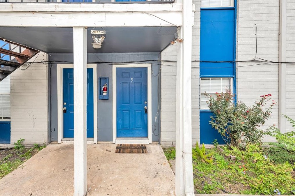 1802 N Wayside Dr #17, Houston, TX 77020