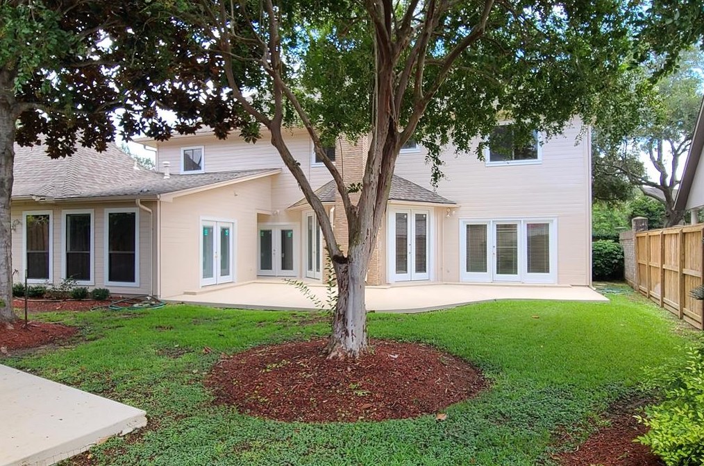 1218 Sugar Creek Blvd, Sugar Land, TX 77478