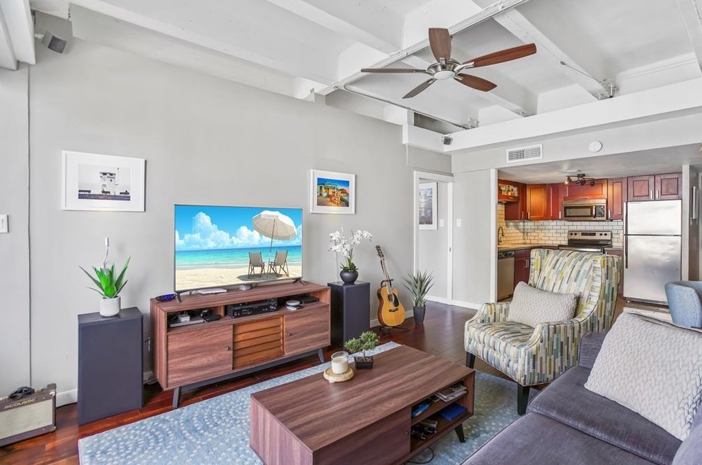 2016 Main St Apt 1203, Houston, TX 77002