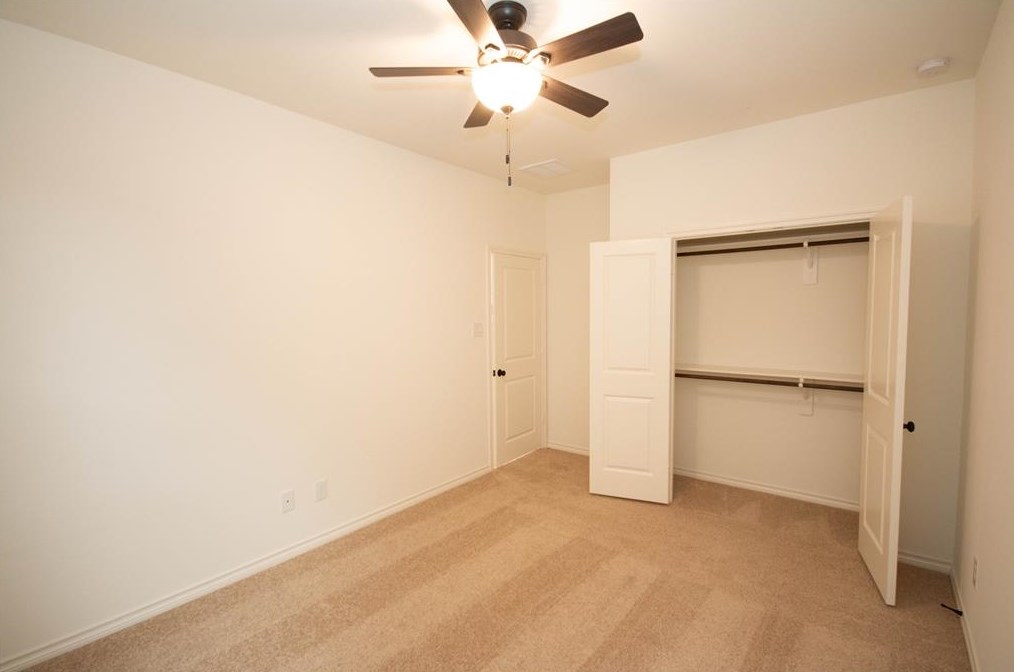 220 74 1/2, Houston TX 77011-4861 exterior