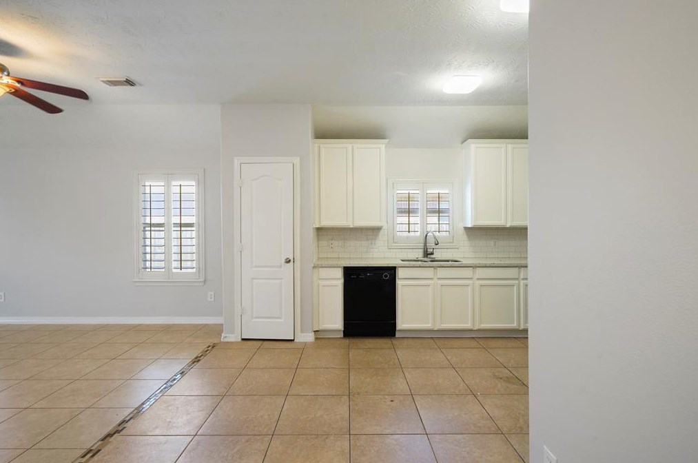 21431 Forest Colony Dr, Porter TX  77365-5955 exterior