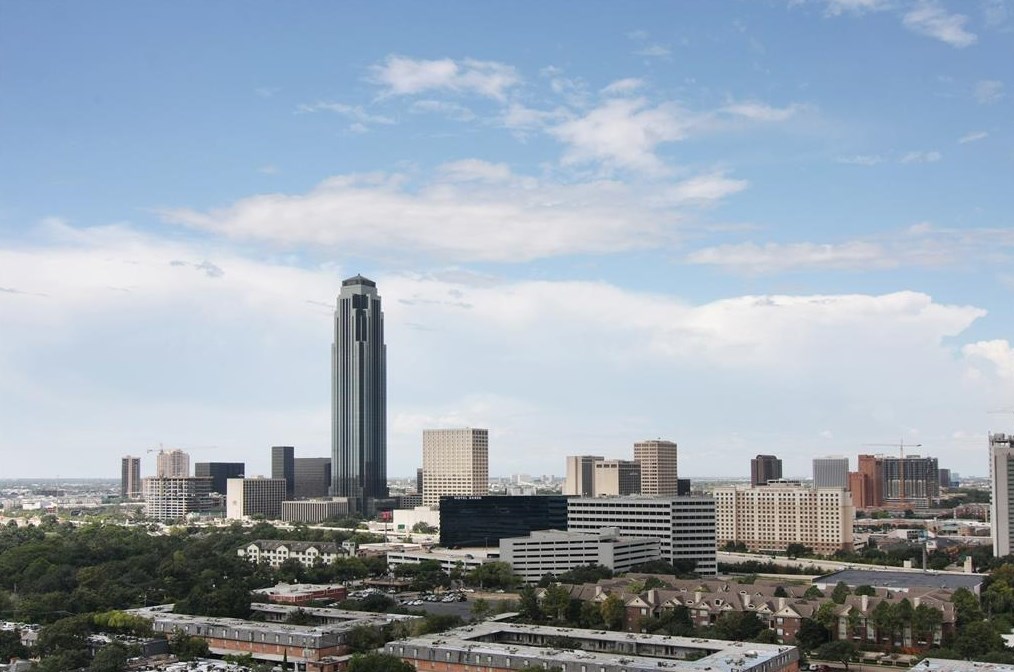 2207 Bancroft St, Houston, TX 77027-3705