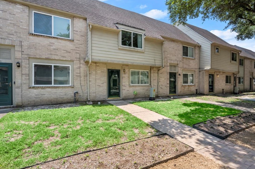 2116 Shiveley Cir, Houston, TX 77032
