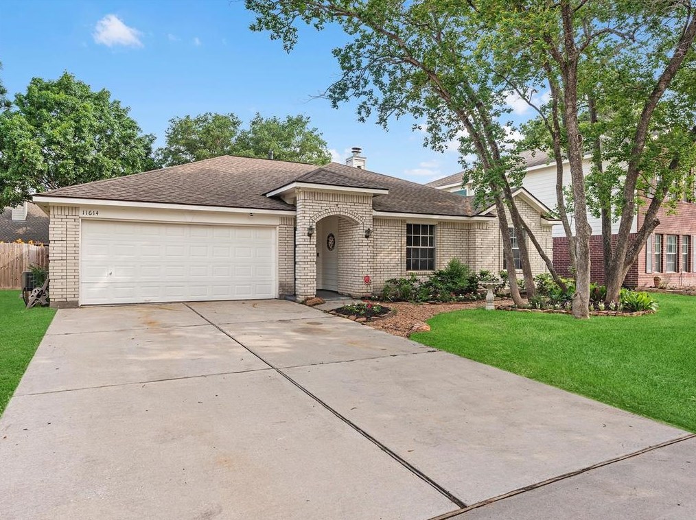 11614 Curry Ridge Ln, Tomball, TX 77377-2812