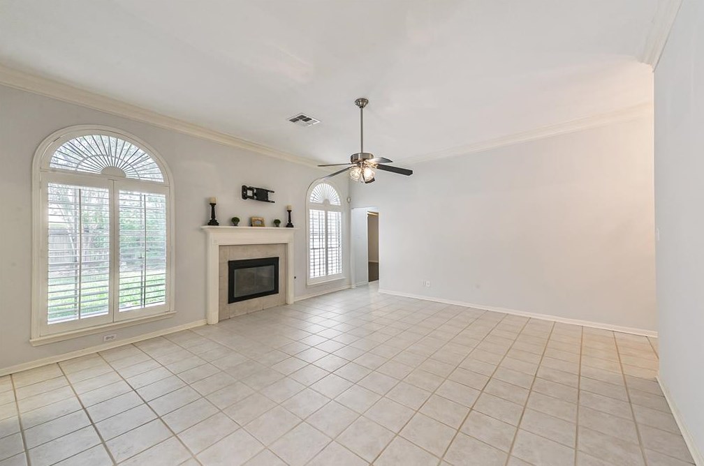 1413 Bob White Ave, Katy TX  77493-2145 exterior