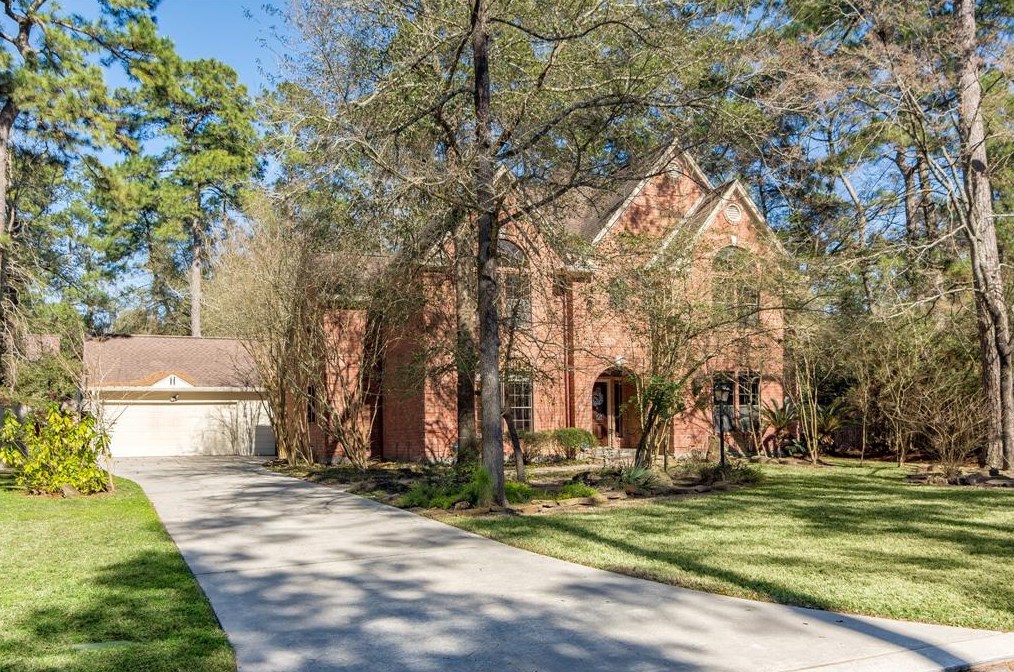 6 Tree Crest Cir, Spring, TX 77381