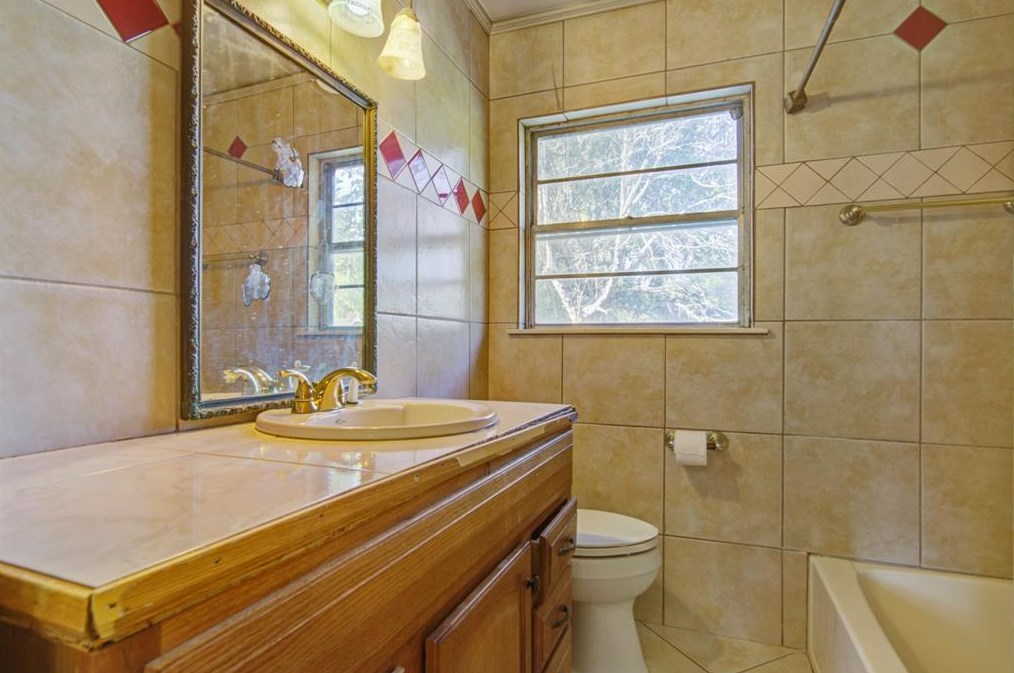 1203 Elton St, Houston TX  77034-1124 exterior