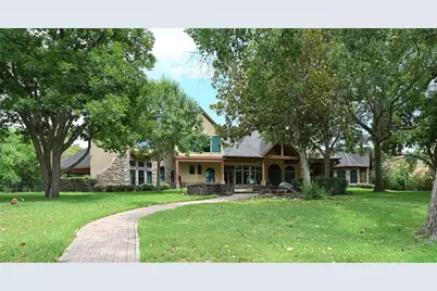 326 W Alkire Lake Drive, Sugar Land, TX 77478 - Photo 10