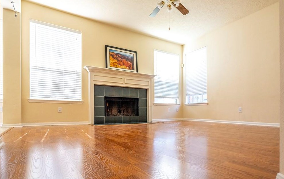 2519 Parkhaven Dr, Sugar Land, TX 77478