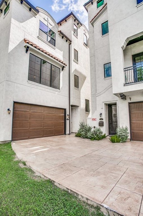4220 Gibson St, Houston TX  77007-6043 exterior
