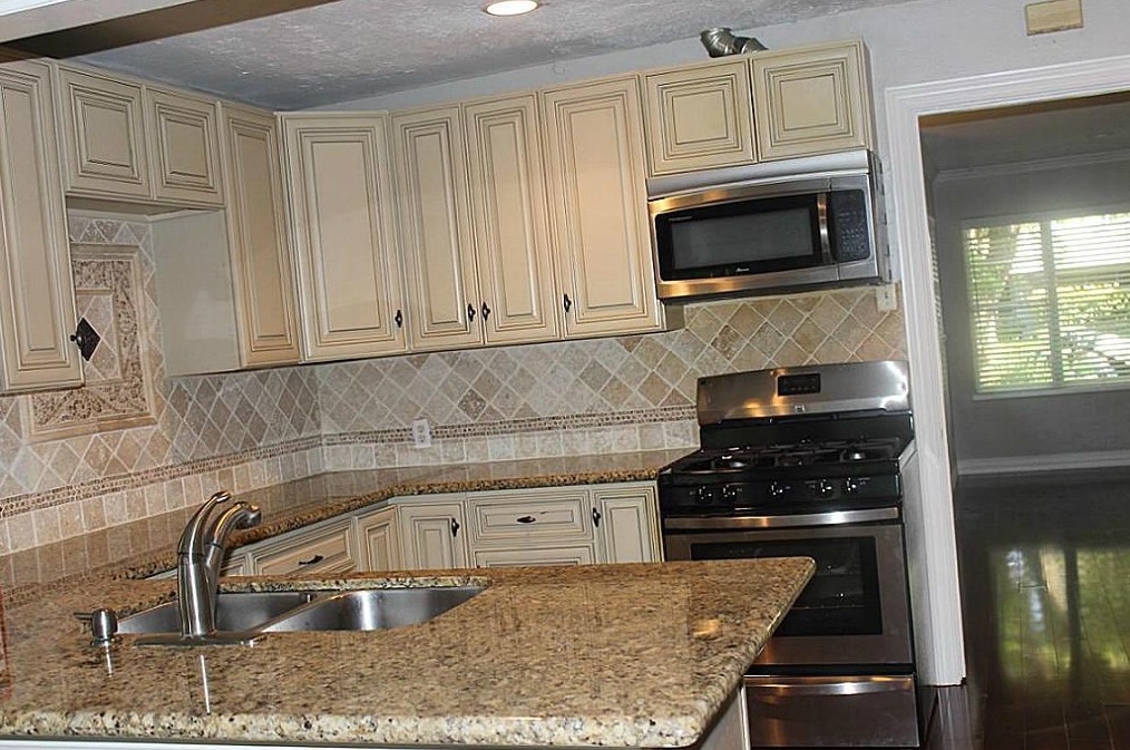 3315 Cloverdale St, Houston TX  77025-4512 exterior