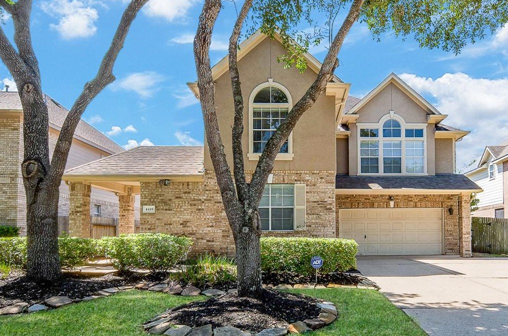 4410 Tessie Ct, Sugar Land, TX 77479-5434