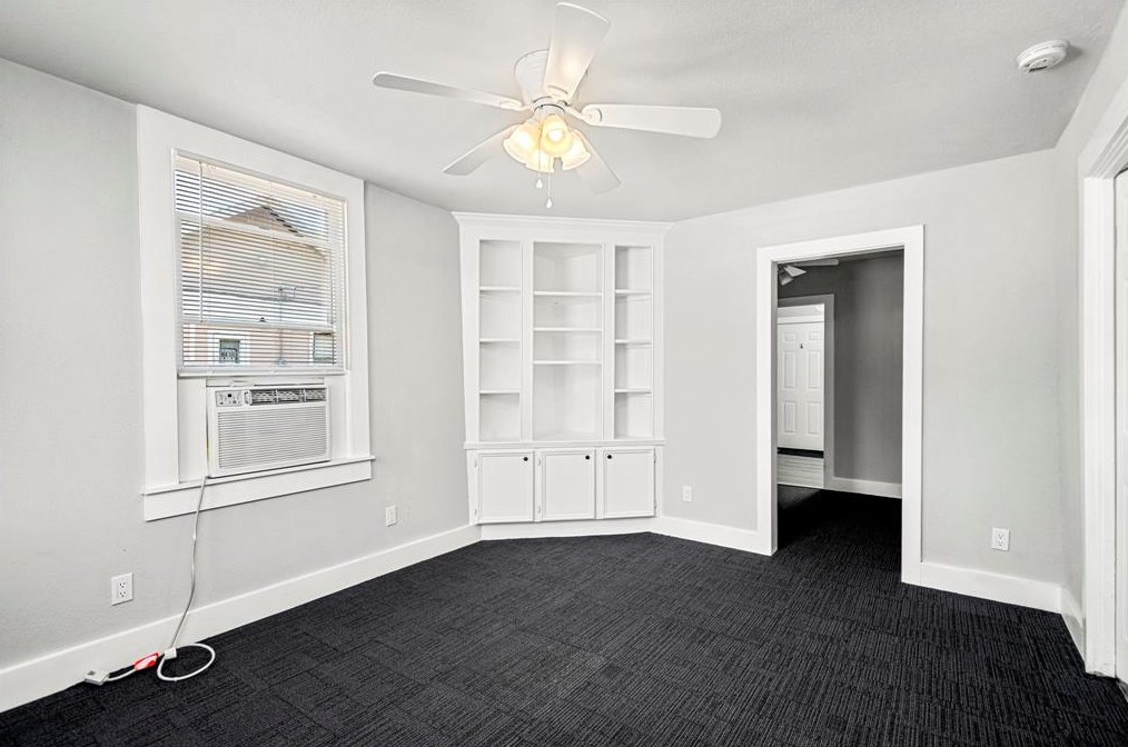 1247 Columbia St, Houston TX  77008-7012 exterior