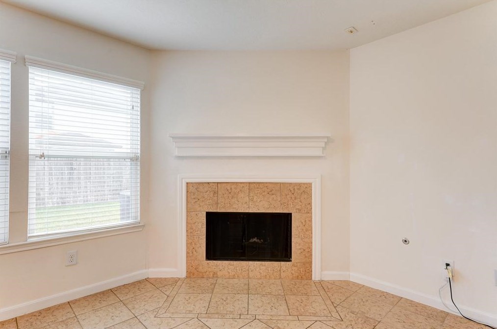 2542 Skyview Pt, Houston TX  77047-8120 exterior