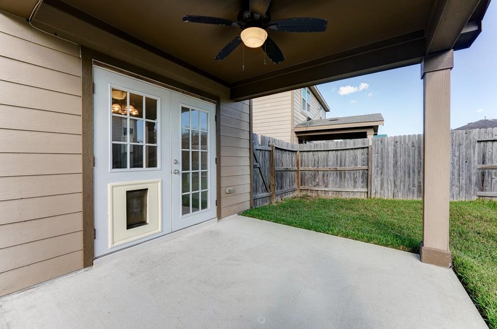 2542 Skyview Pt, Houston TX  77047-8120 exterior