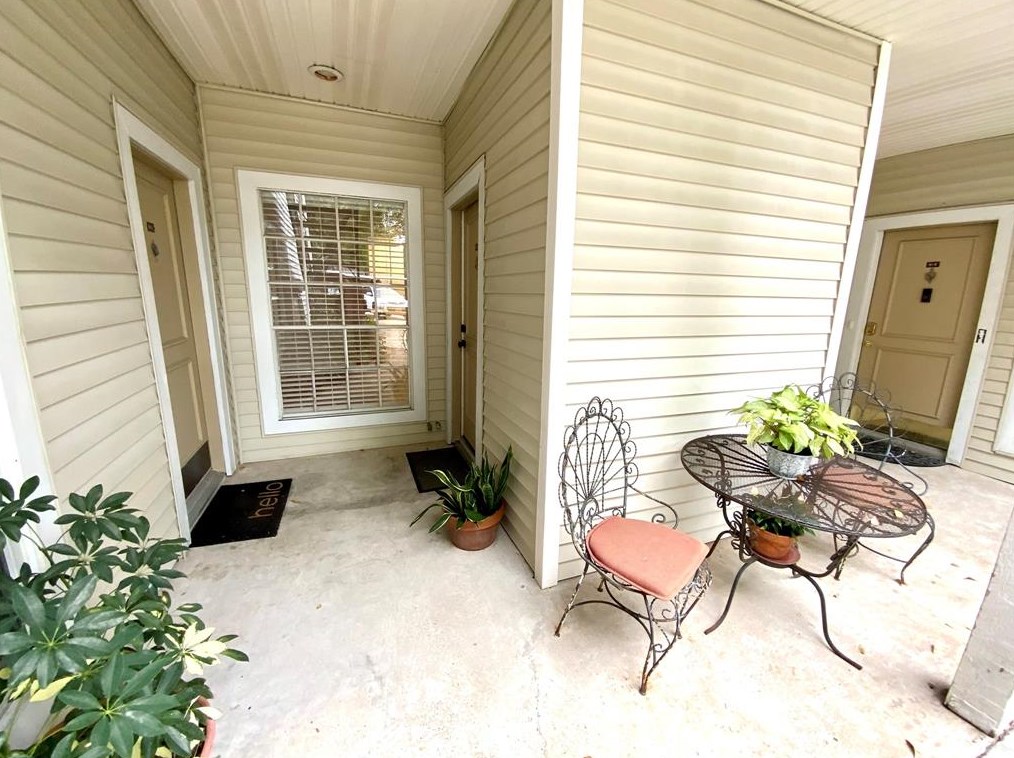 9809 Richmond Ave. #h2, Houston, TX 77042