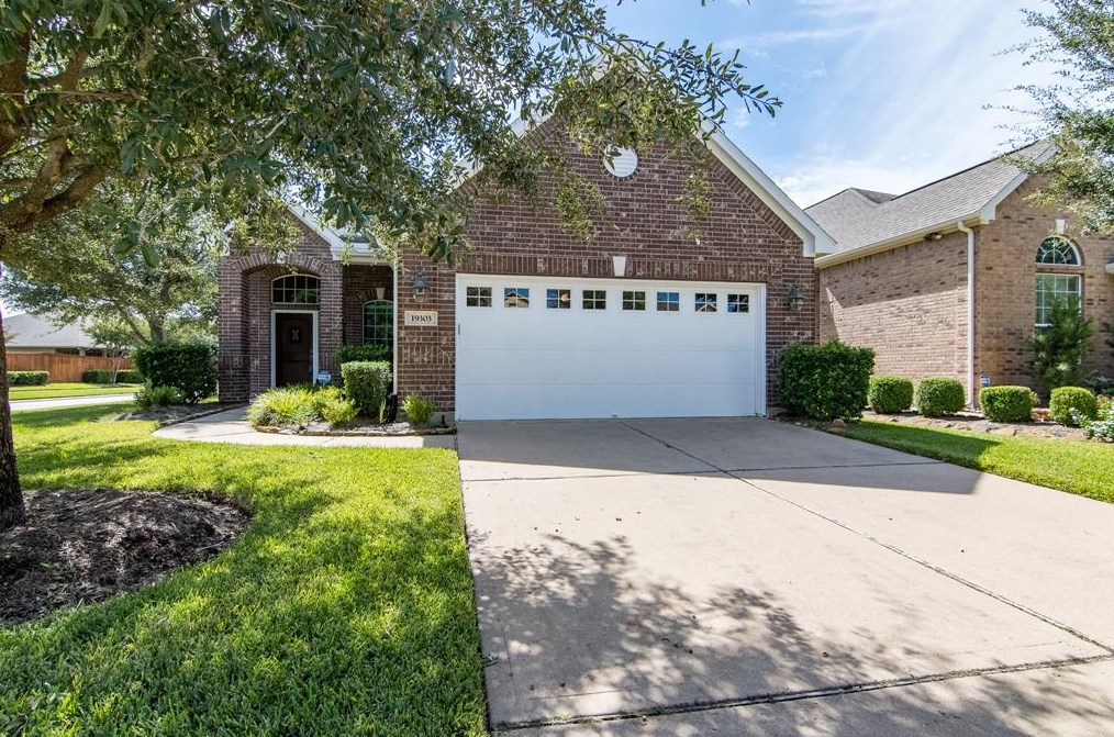 19303 Blue Cove Ct, Cypress, TX 77433-6304