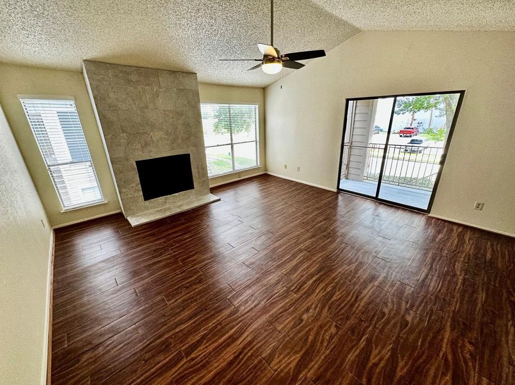 6701 Sands Point Dr Apt 129, Houston, TX 77074