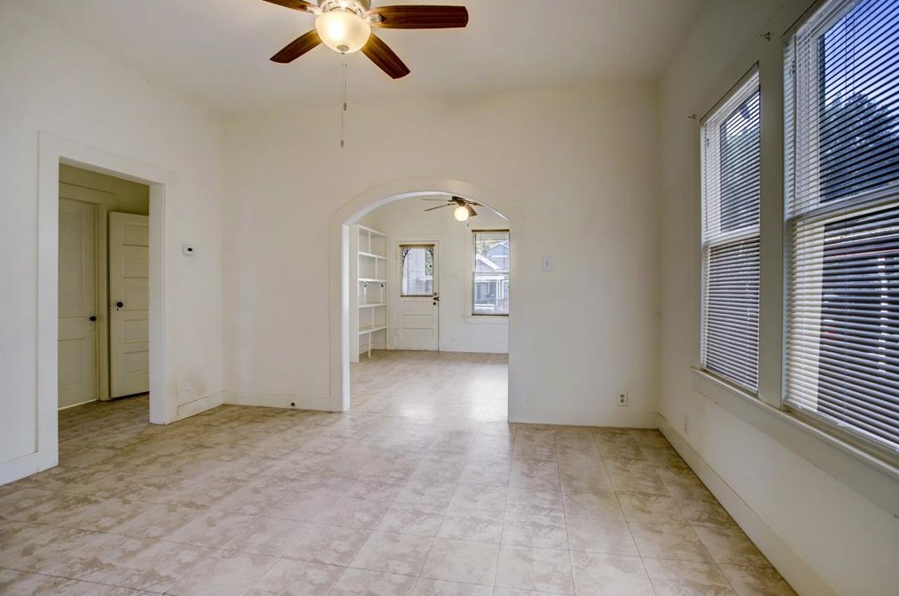 1024 Nadine St, Houston TX  77009-2443 exterior