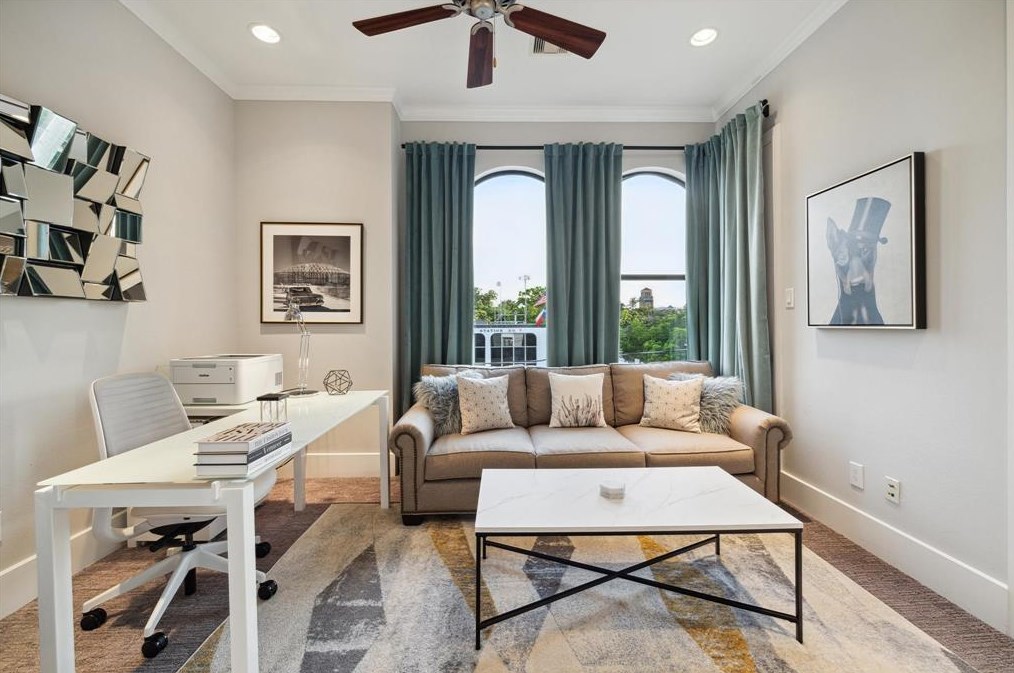 1403 Elgin St, Houston TX  77004-2834 exterior