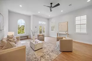 1031 W 17th St, Houston, TX 77008 - Photo 8