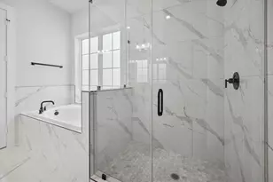 1031 W 17th St, Houston, TX 77008 - Photo 6