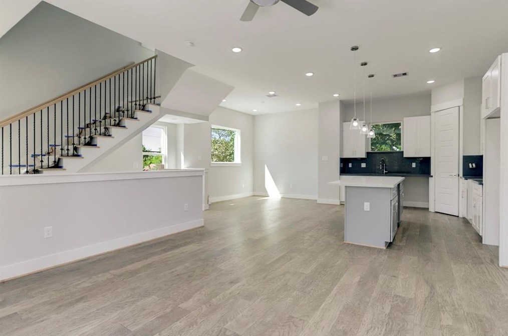 1503 Finch St, Houston TX  77009-0042 exterior