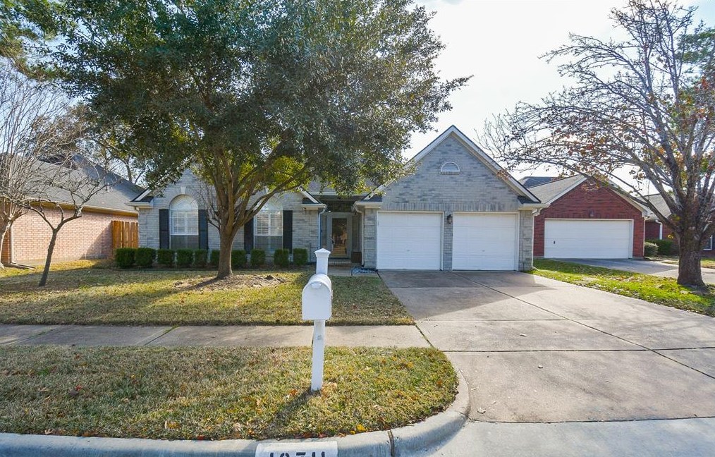 13711 Dempley Dr, Houston, TX 77041