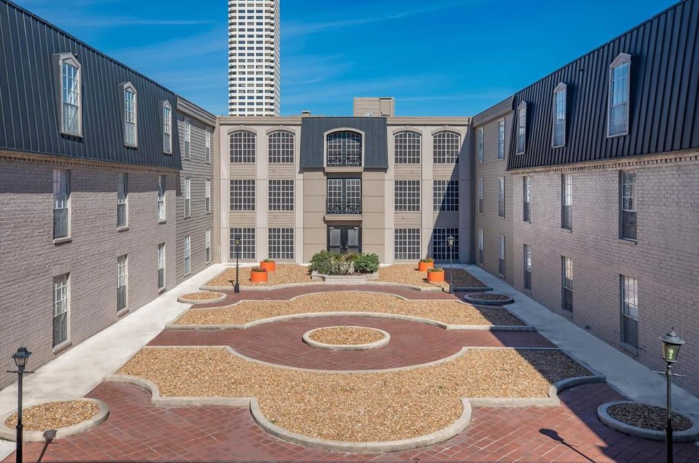 2400 Westheimer Rd #118w, Houston, TX 77098