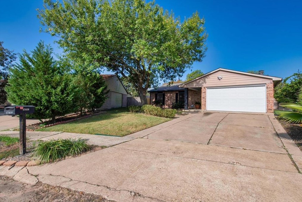 17618 Autumn Trails Ln, Houston, TX 77084
