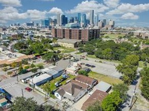 305 Live Oak St, Houston TX  77003-1119 exterior