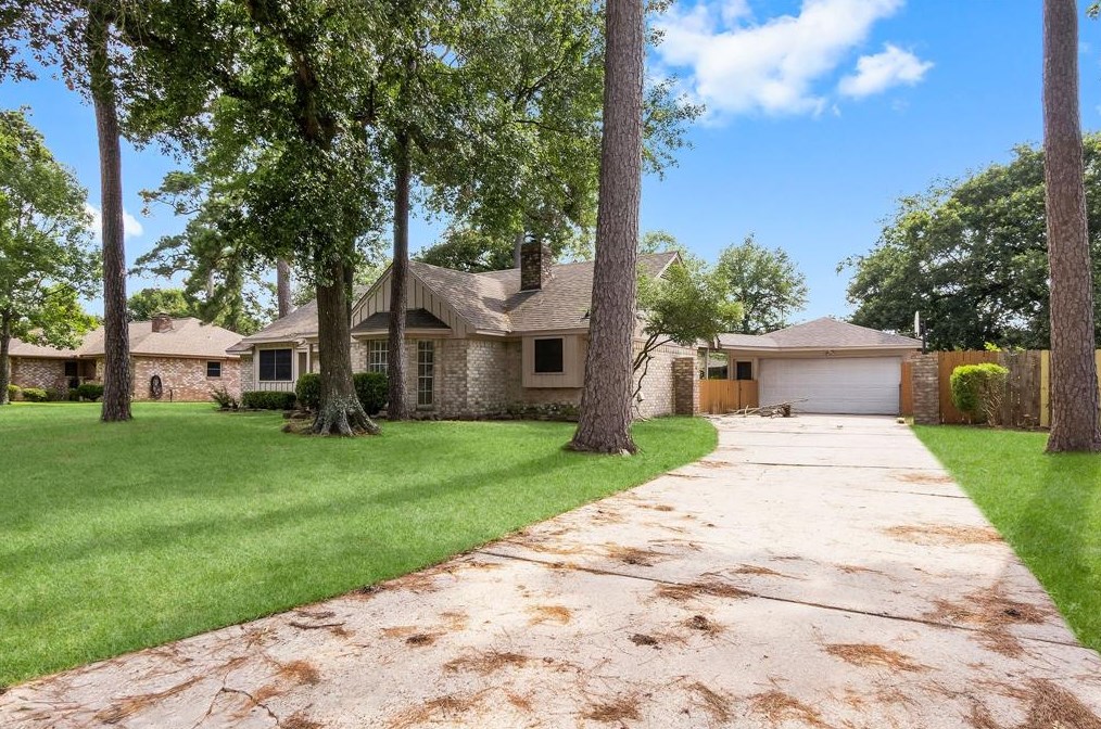 27017 W Jimmy Ln, Conroe, TX 77385
