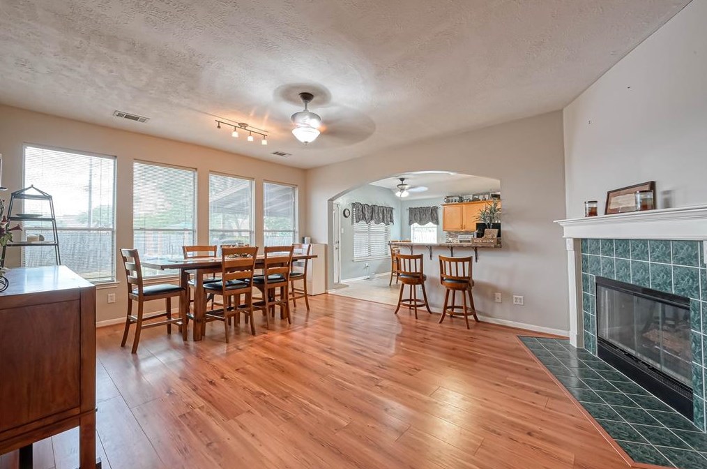 16806 Basewood Ct, Sugar Land TX  77498-4662 exterior