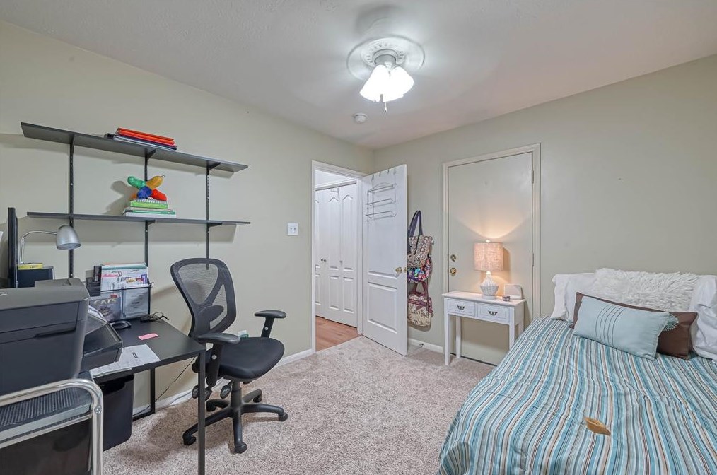 16806 Basewood Ct, Sugar Land TX  77498-4662 exterior