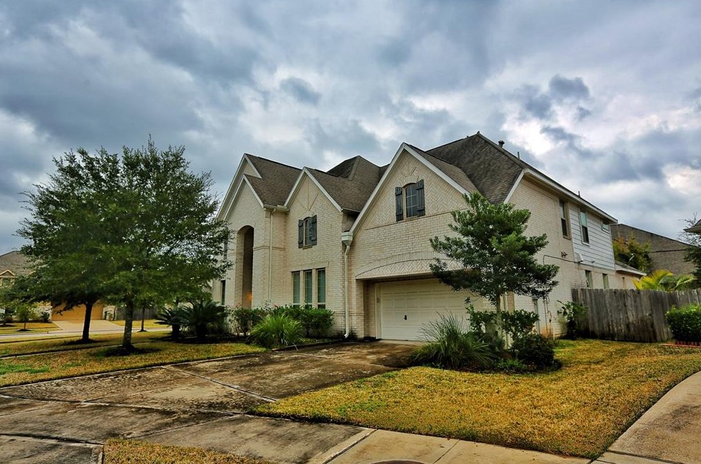 4603 Red Hawk Ct, Sugar Land, TX 77479